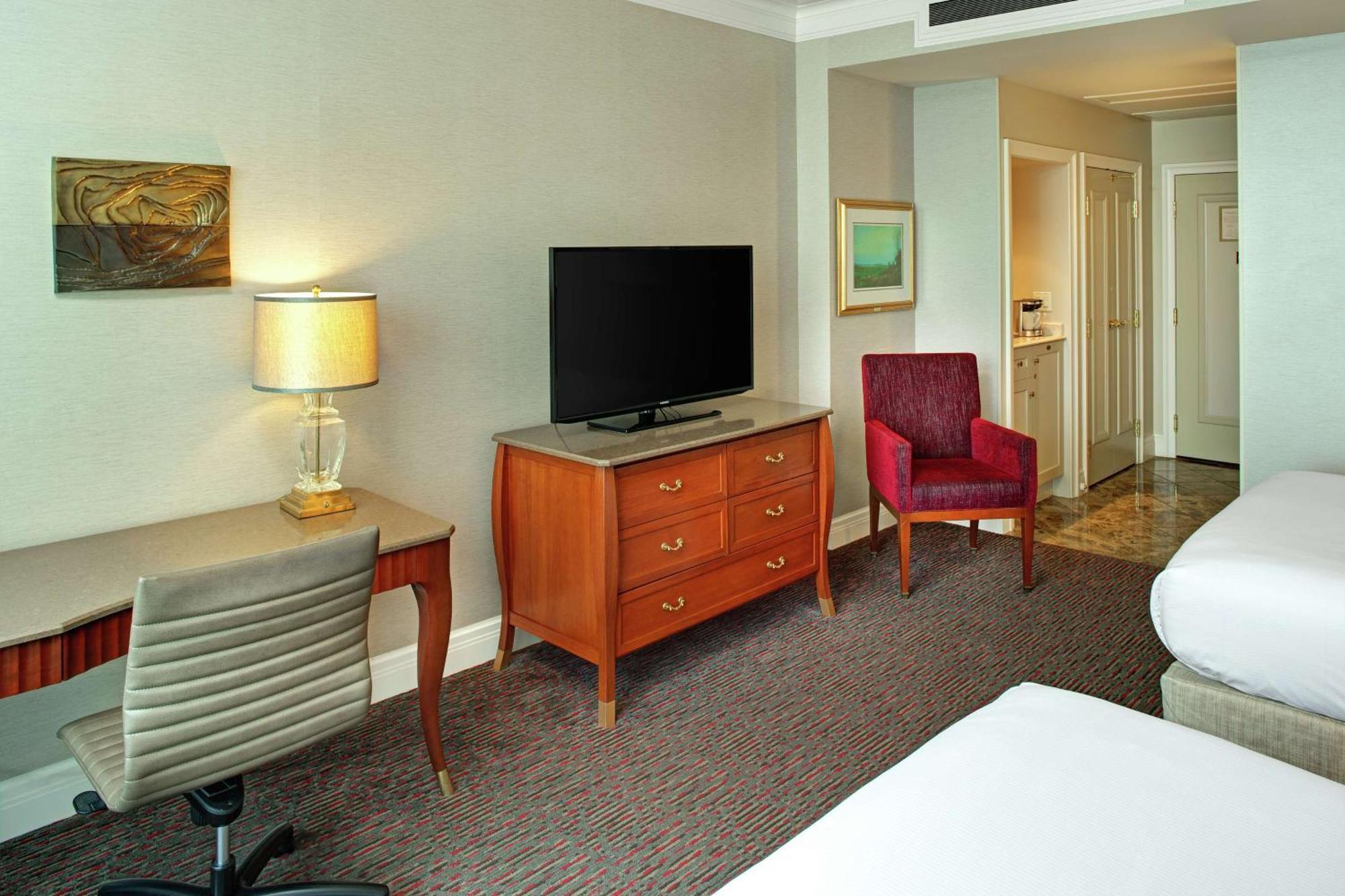 Hilton Lac-Leamy Гатино Экстерьер фото
